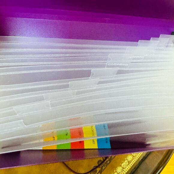 Staples Reinforced Plastic Accordion File 13 Pocket Expanding Letter Purple NEW - Picture 4 of 5